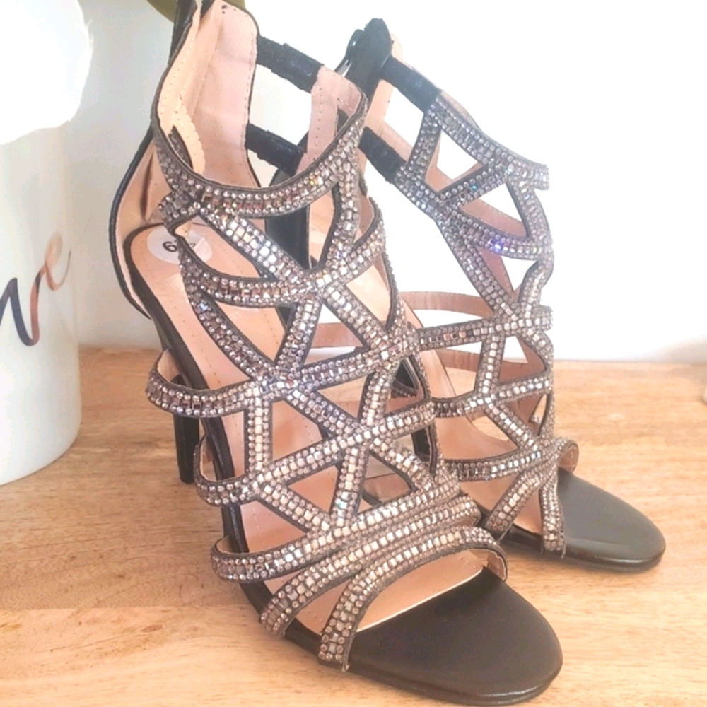 Report Evening Black Sandals Size 6 1/2